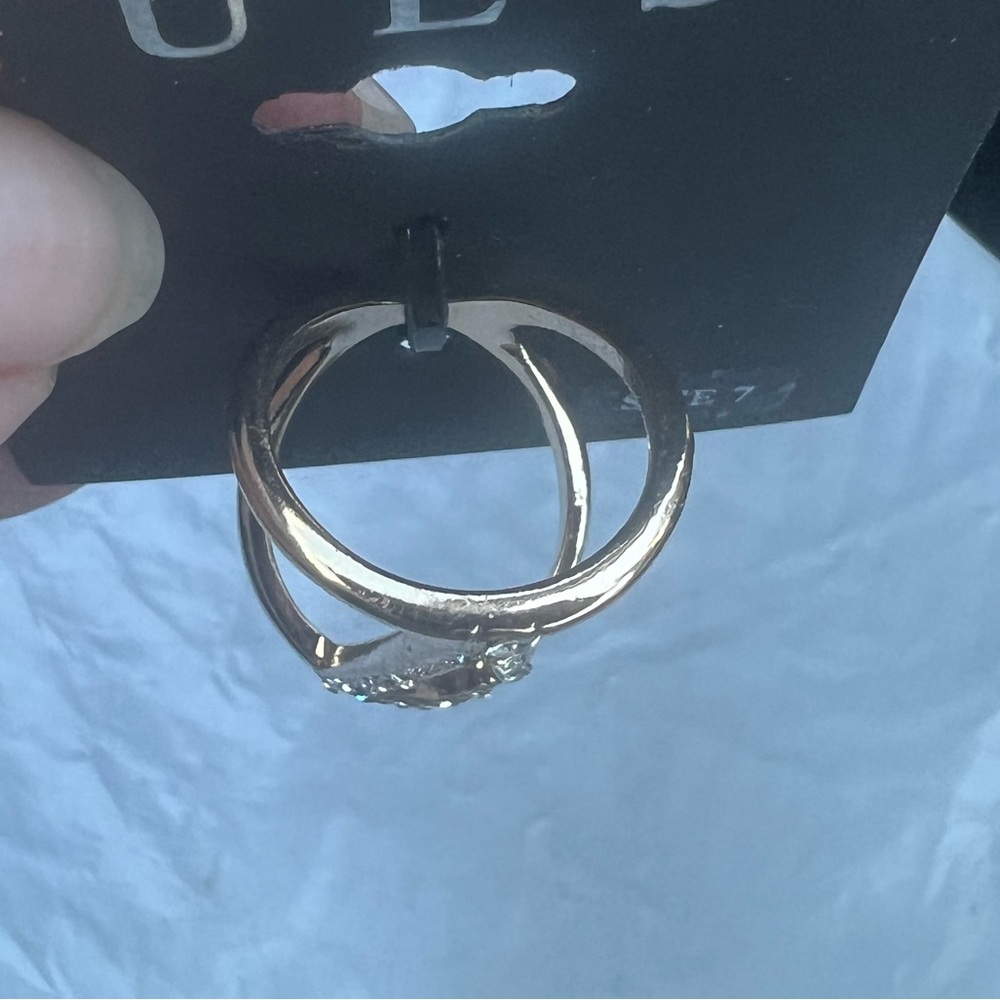 GUESS RING with Crystals - Picture 4 of 10